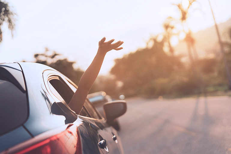 carefree lady about car seat rules in spain