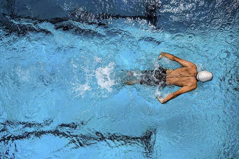 How exercise affects mental health swimming