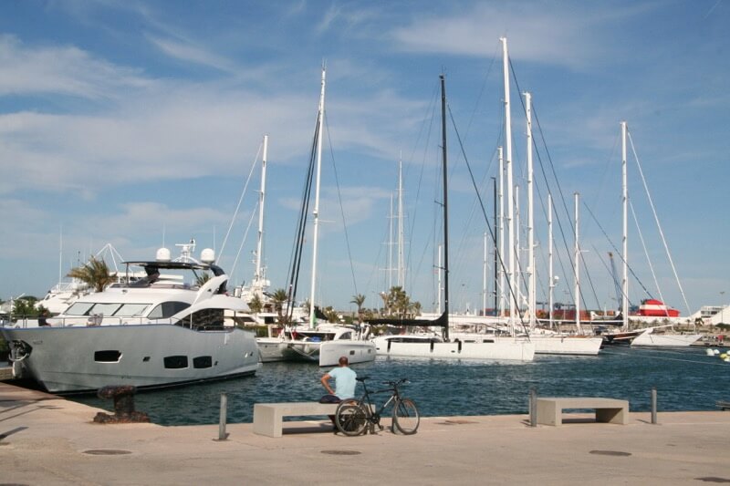 your boat trip in valencia can be done using one of these four companies