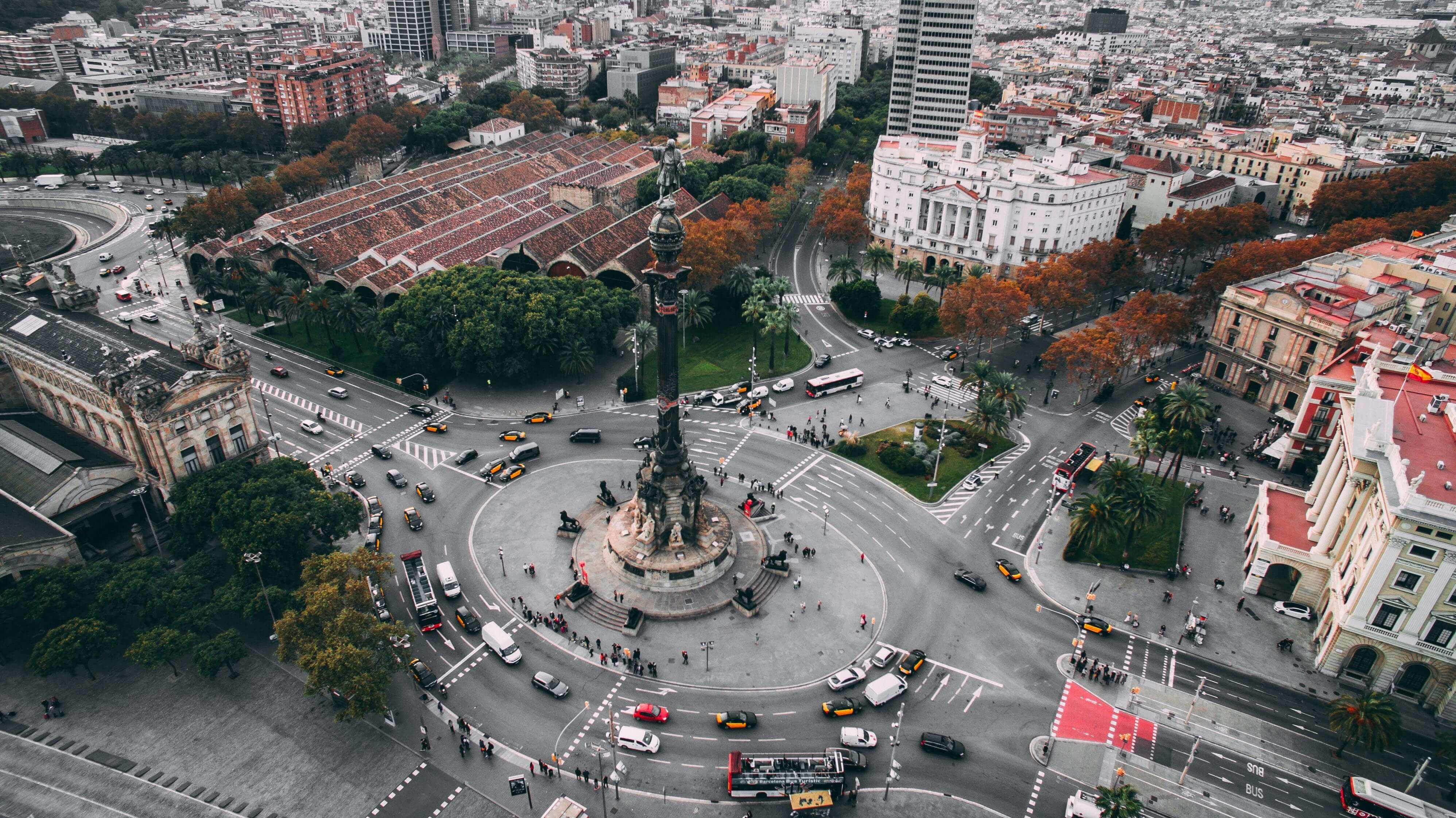 living in barcelona pros and cons means good transportation