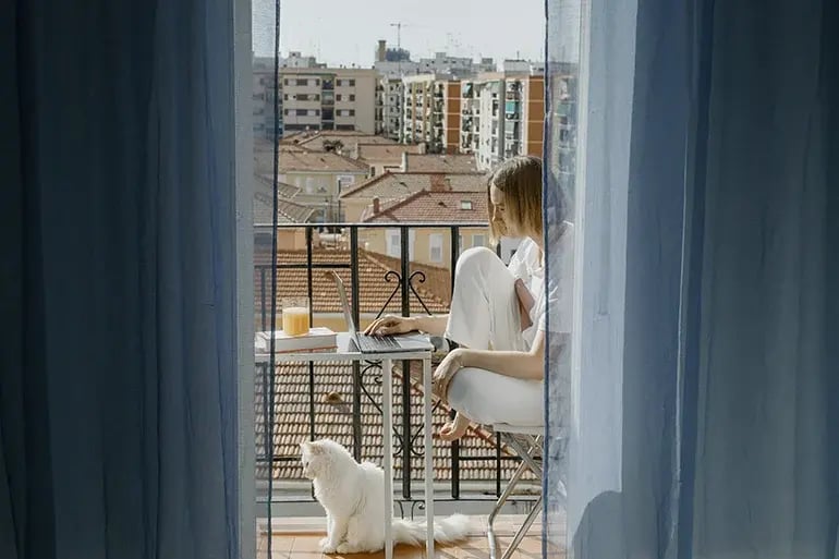 CUERPO_1_5_Things_to_Know_About_Health_Insurance_for_non_lucrative_visas_Spain