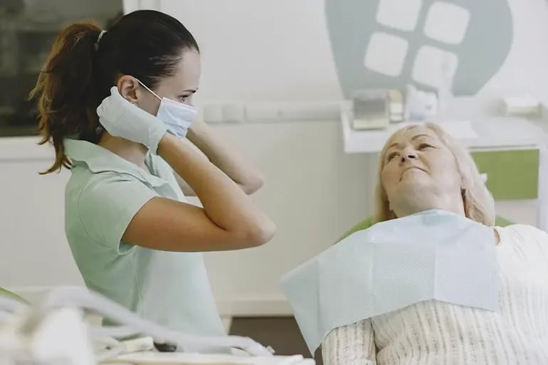 CUERPO_1_Spanish_hospital_charges_for_tourists