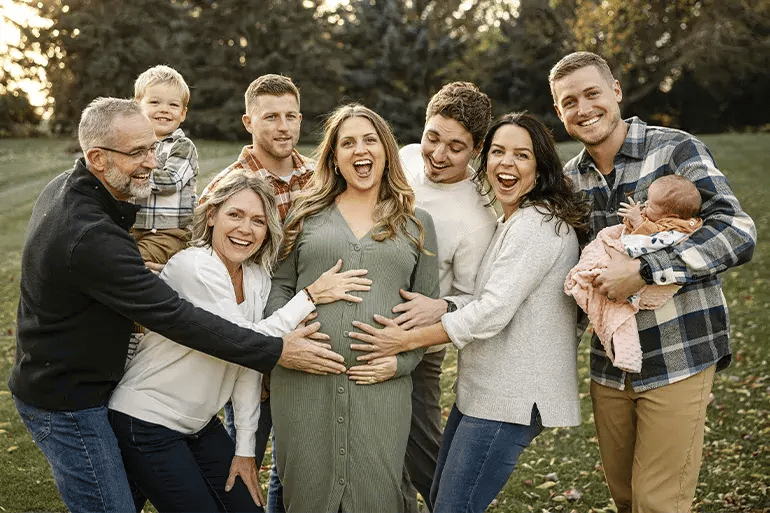 family discussing pregnancy facts and myths with their pregnant relative