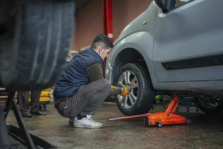 CUERPO_2__Driving_in_Spain_Checklist_Documents_&_Equipment