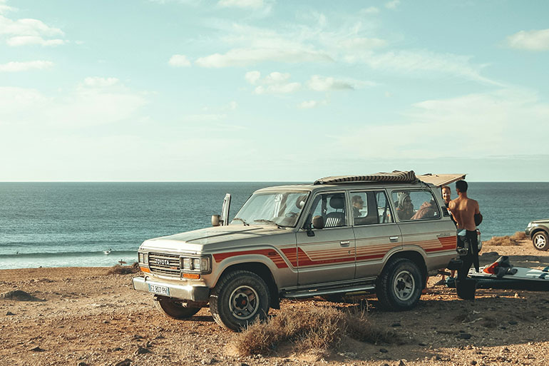 buying a car in spain to go to the beach