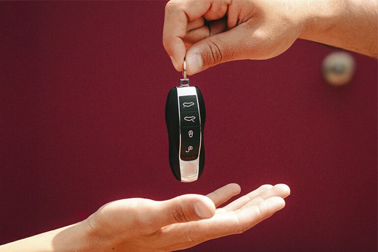 Buying a used car after learning the documents he should have asked for
