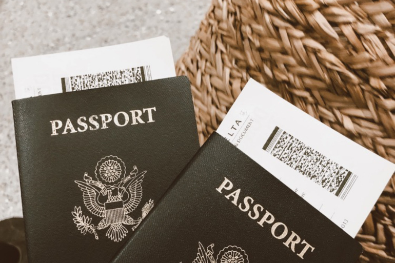 passport with Spanish American dual citizenship