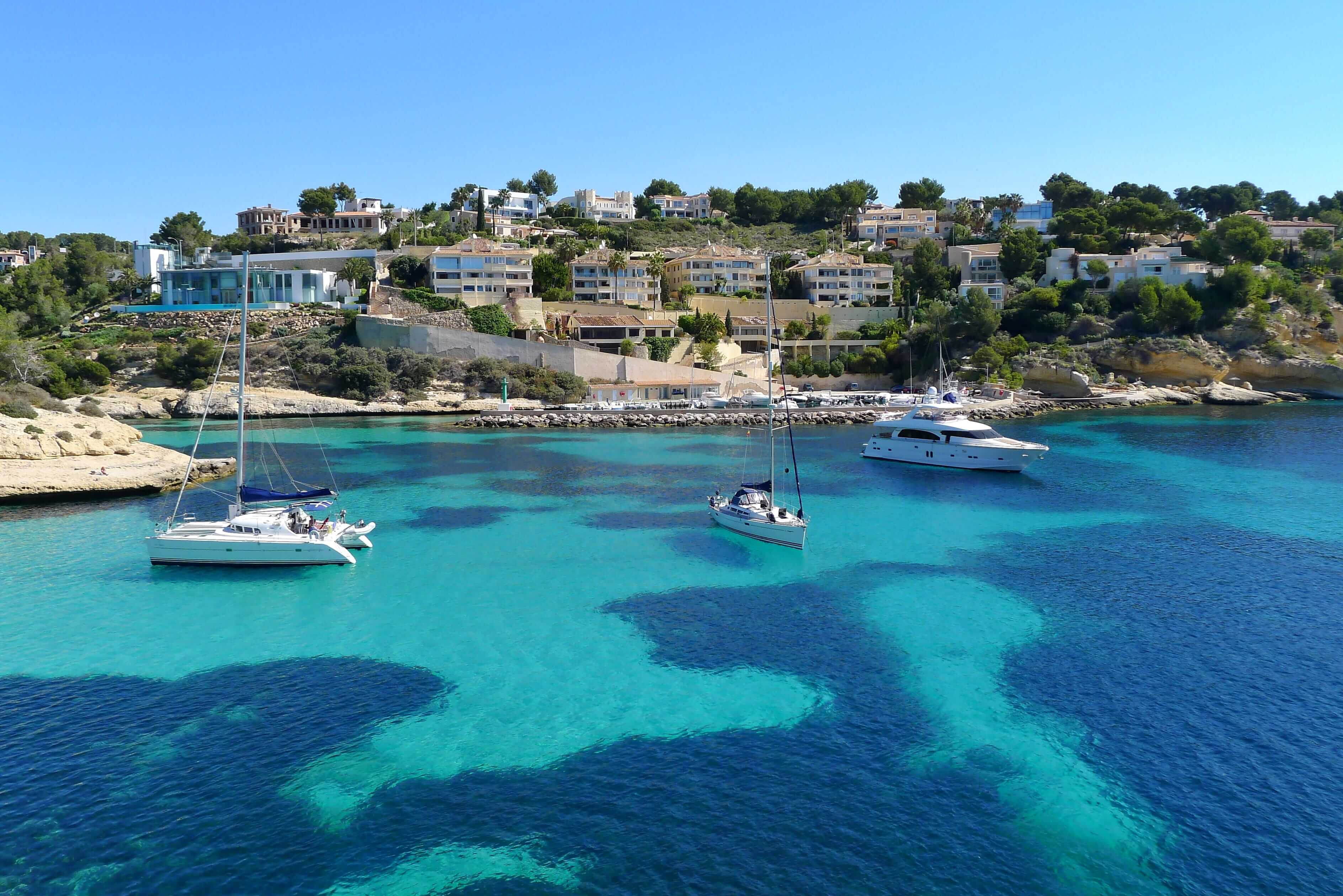 seaside climate in spain on the coast