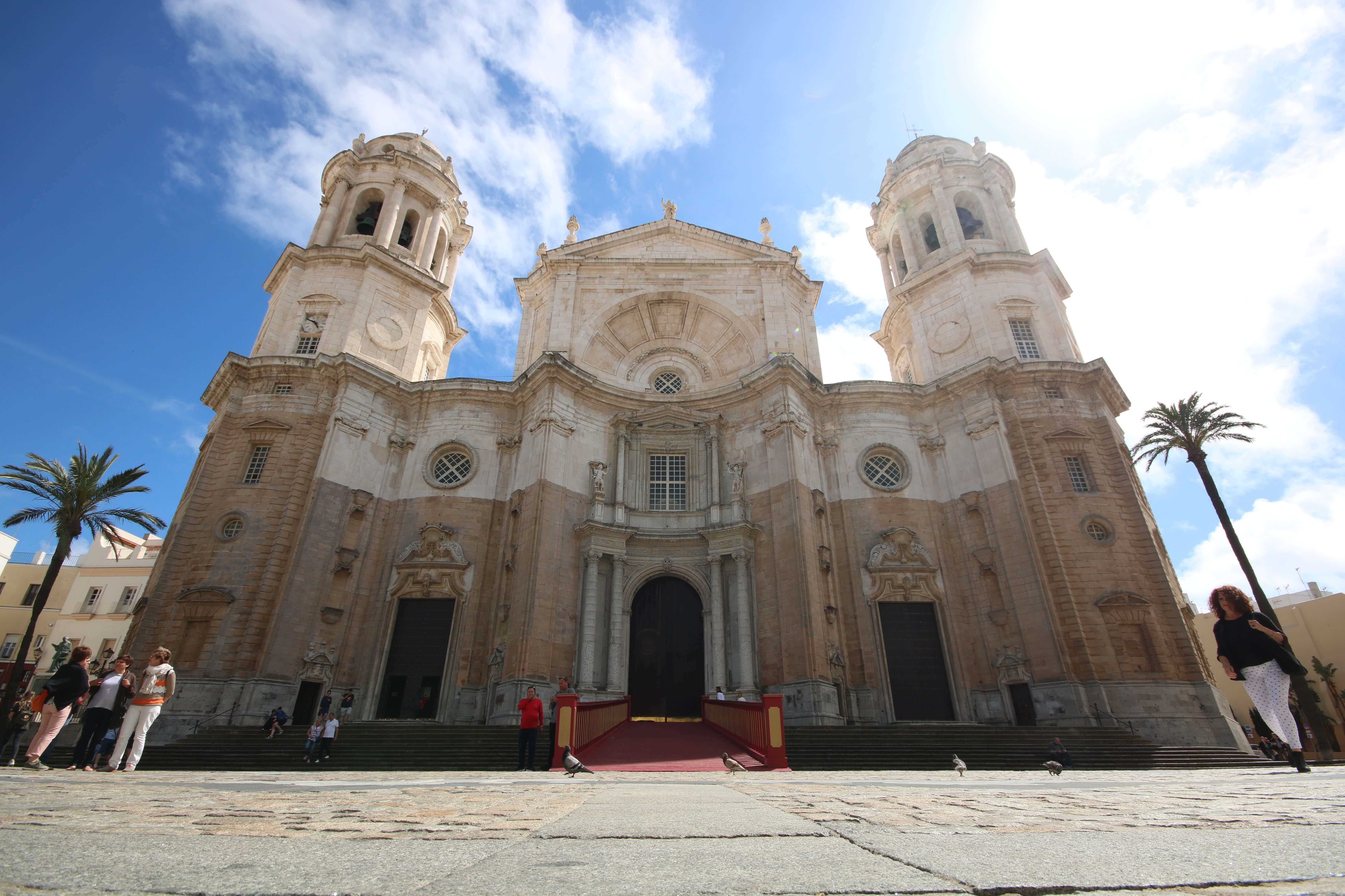 Moving_Cadiz_cuerpo_Cathedral