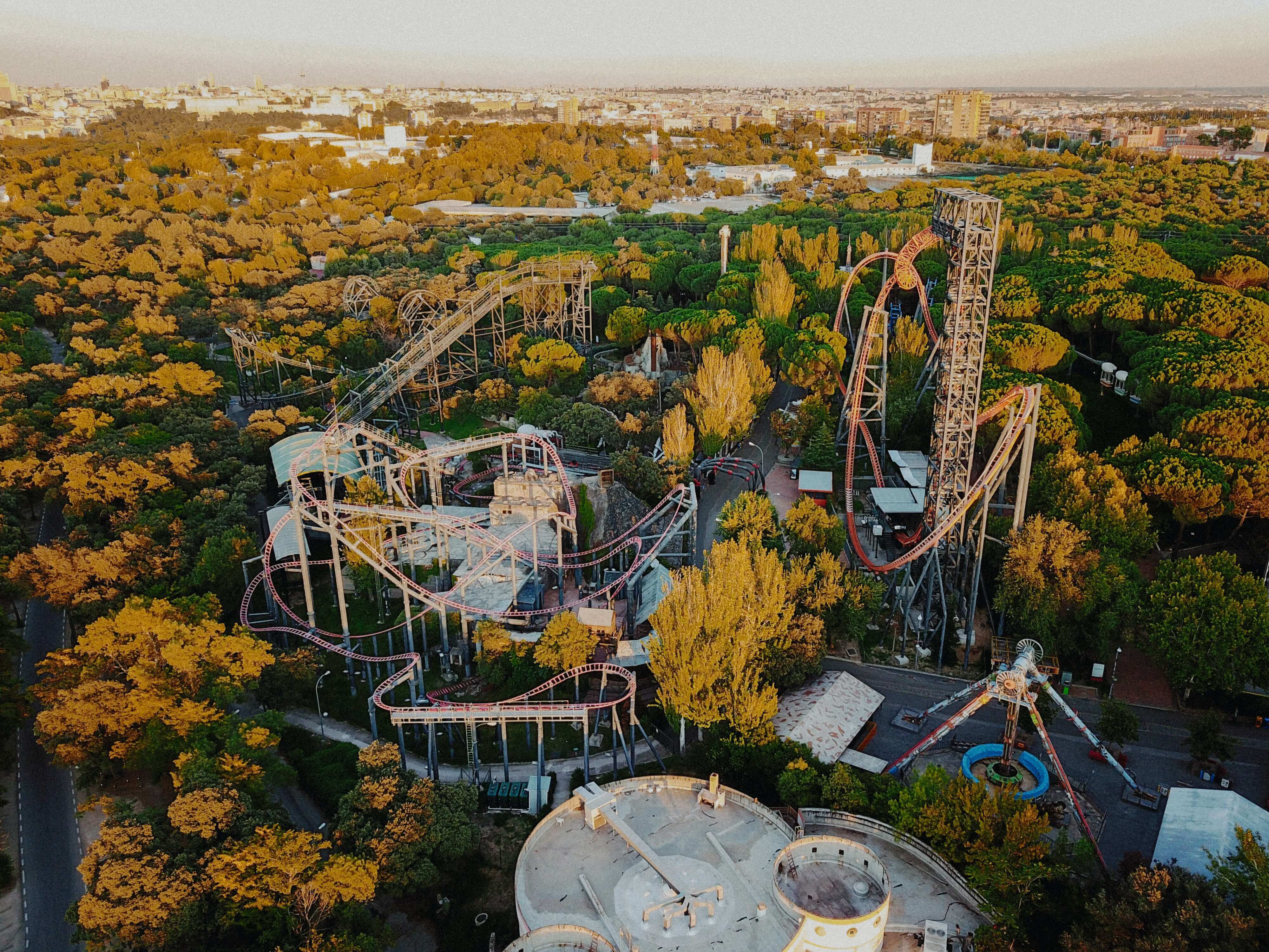 Parque Warner amusement park is one of the best places to visit in spain with kids