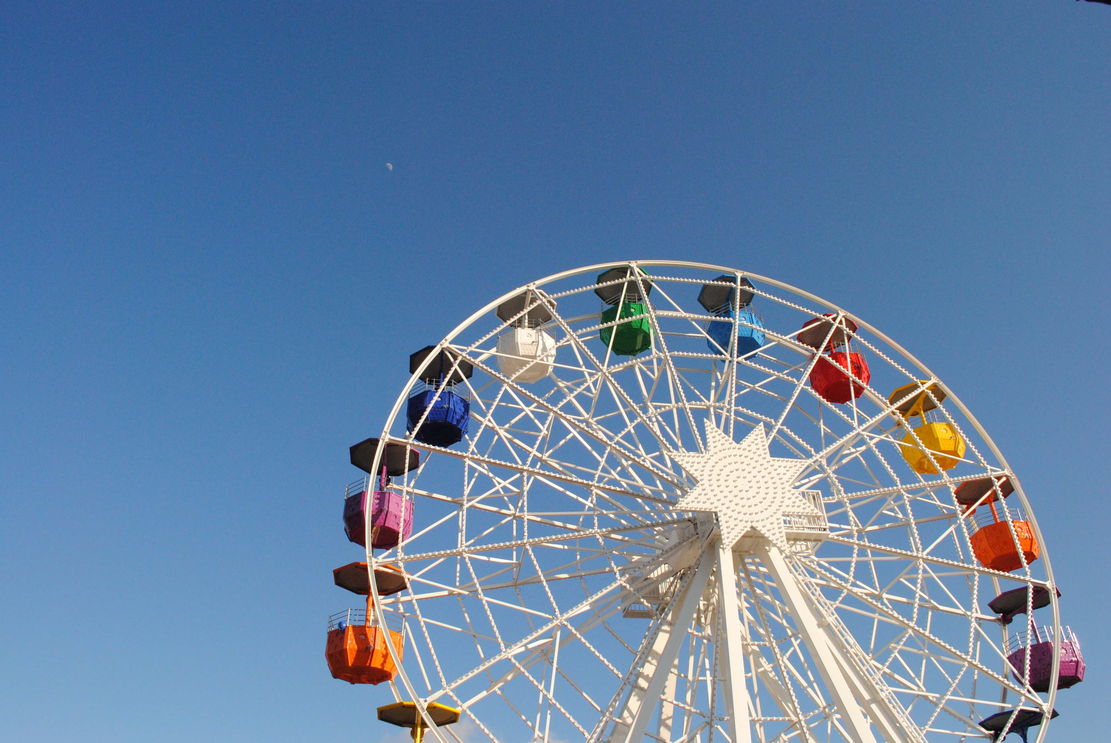 amusement parks are things to do with kids in madrid