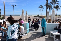 eat outside in the sun at one of the best restaurants in valencia