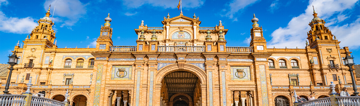 guide to seville for travelers and residents
